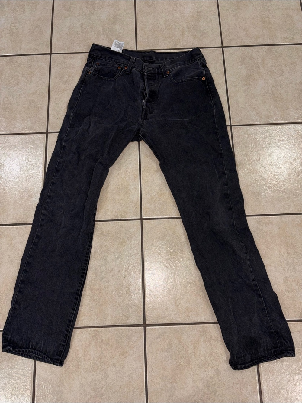 Levis 501Men's Black Straight-Leg Jeans - Classic Denim